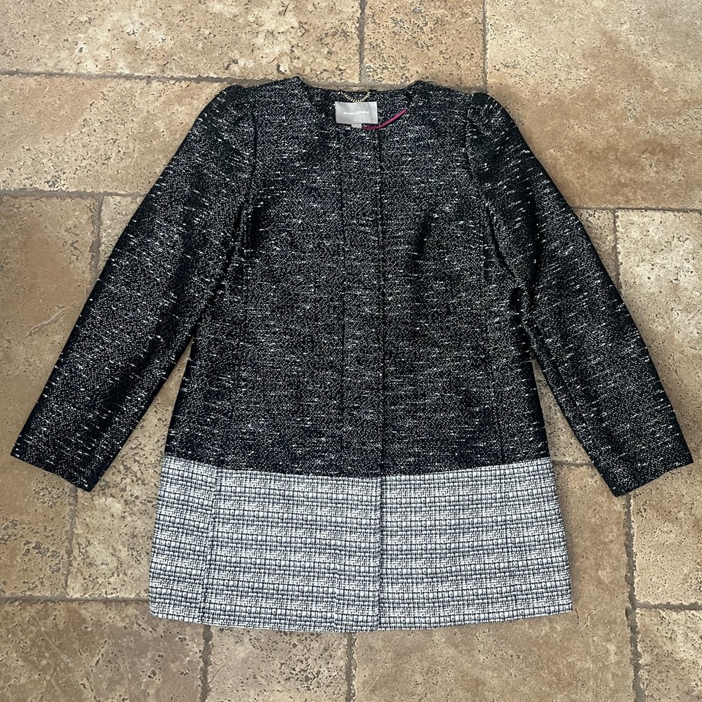 BANANA REPUBLIC thick black and white tweed coat with gold hardware size L